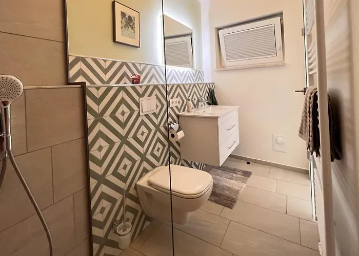 شقة Marktgefluester