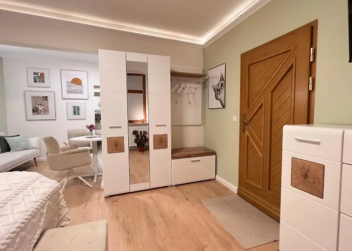 Marktgefluester شقة