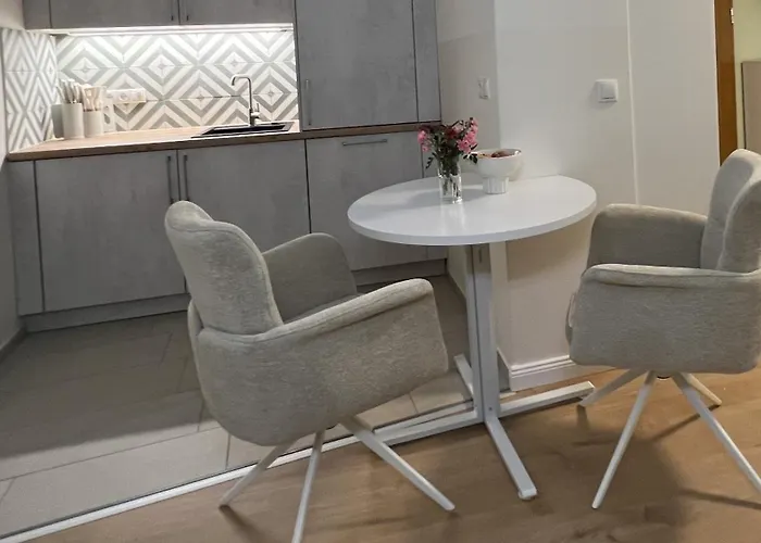 Marktgefluester شقة